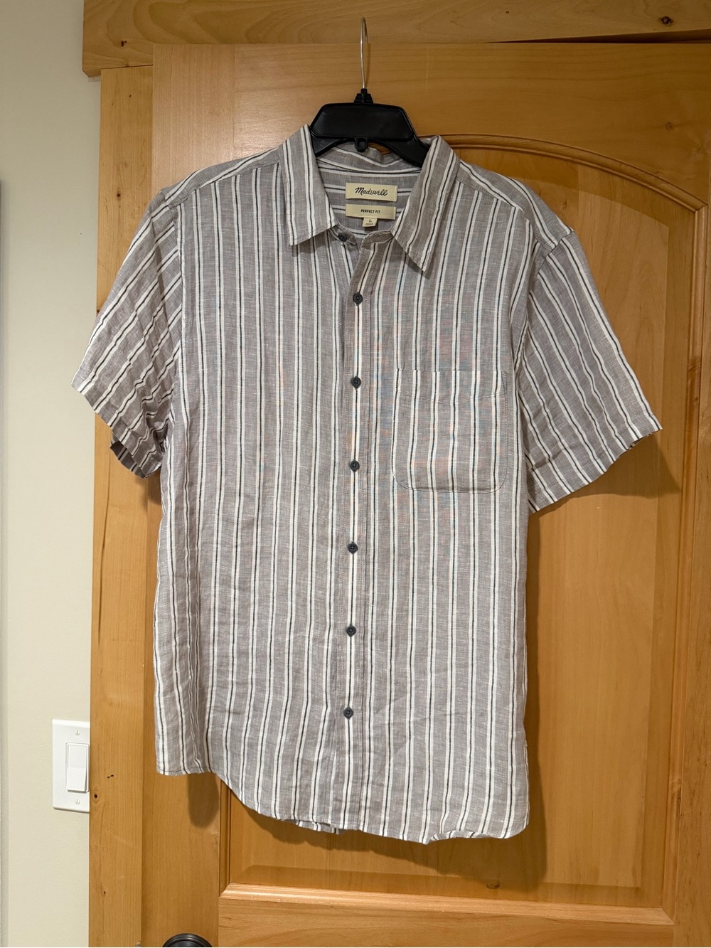 100%Linen Madewell Men’s Short-Sleeve Vertical Stripe Button-Down Shirt